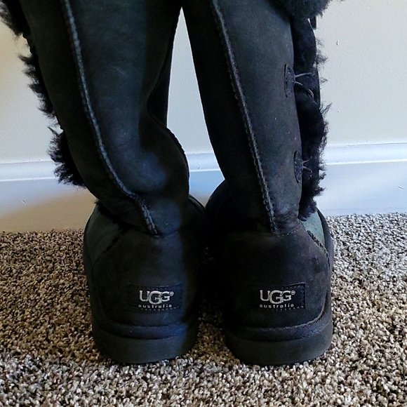 Ugg Bailey Button Triplet II boots - Picture 2 of 2